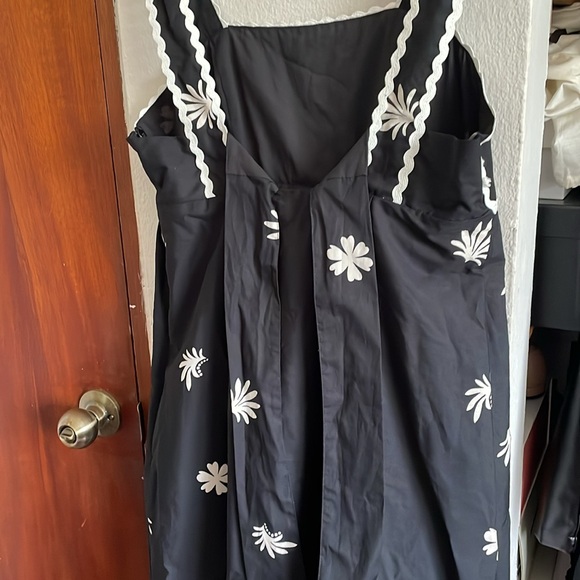 Zara Printed Midi Dress Size Medium M NWT Black White Eccru Abstract Floral - Picture 6 of 9